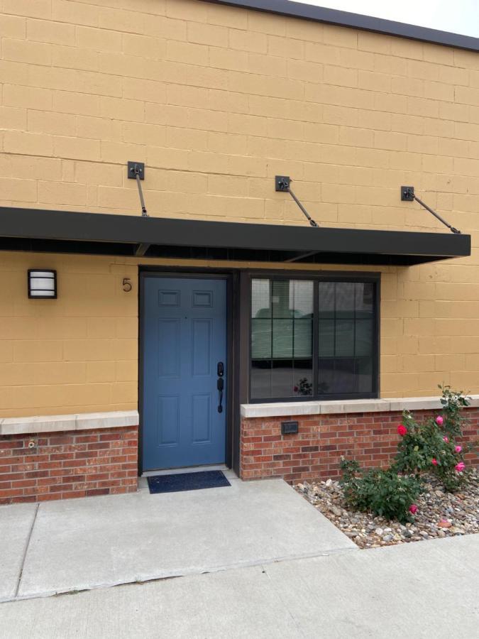 Modern Down Town Base Camp! Apartamento Rapid City Exterior foto